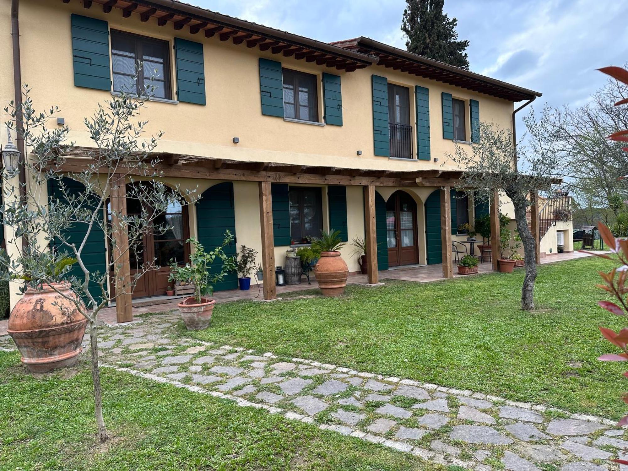 Holiday House Cuordinatura Apartman Montopoli in Val dʼArno Kültér fotó